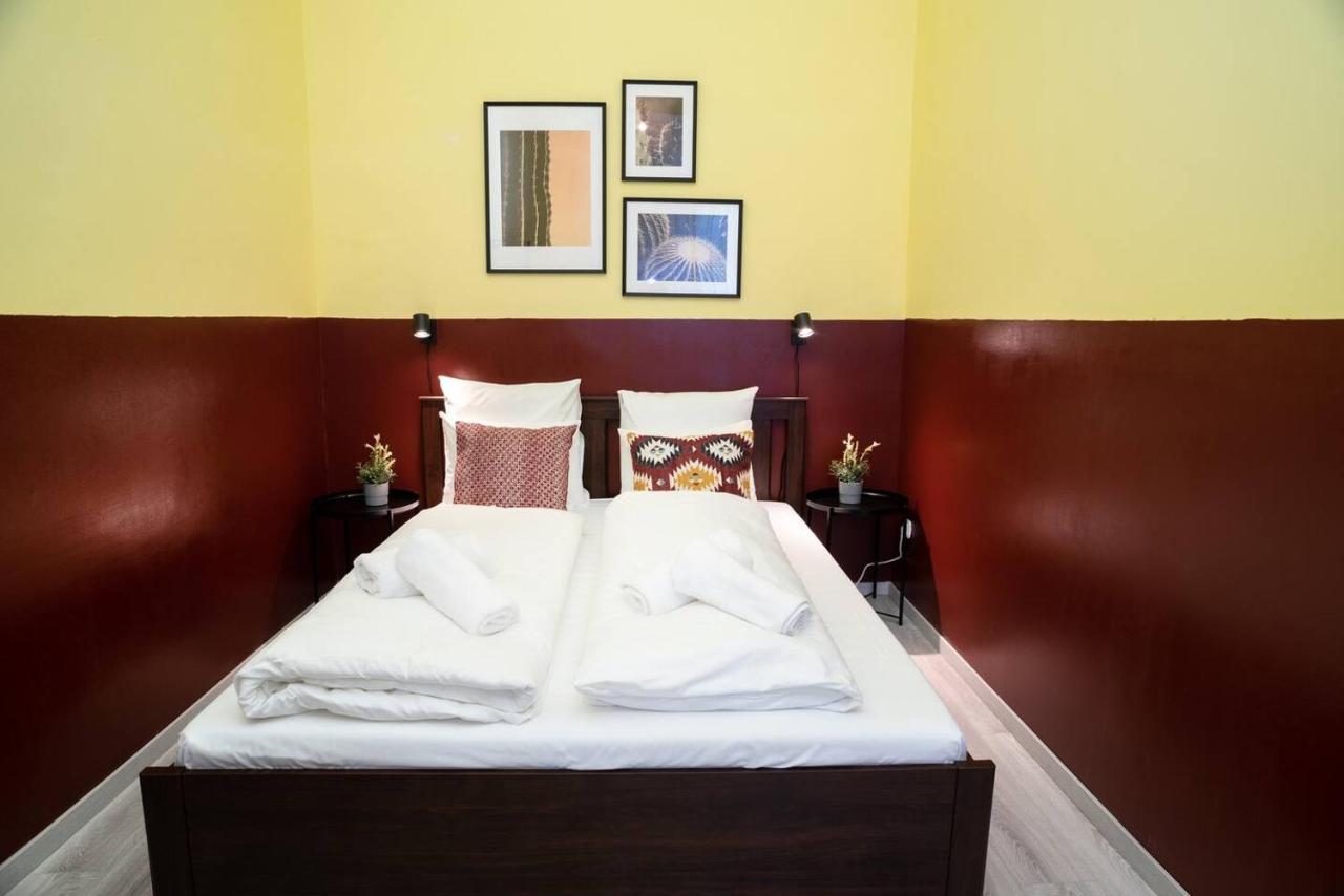 Central And Large Ac Home Away From Home Будапеща Екстериор снимка