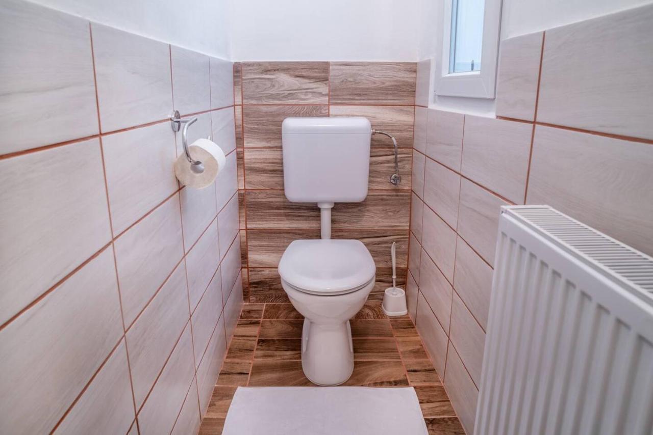 Central And Large Ac Home Away From Home Будапеща Екстериор снимка